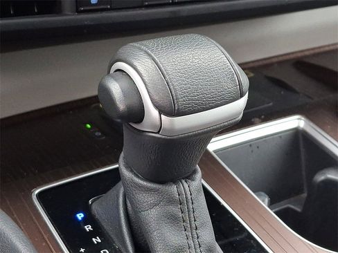 Certified 2024 Toyota Sienna XLE image 15