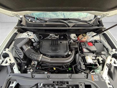 Used 2023 GMC Acadia SLT image 23