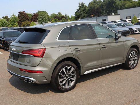 Used 2024 Audi Q5 2.0T Premium Plus w/ Premium Plus Package AWD/4WD image 6