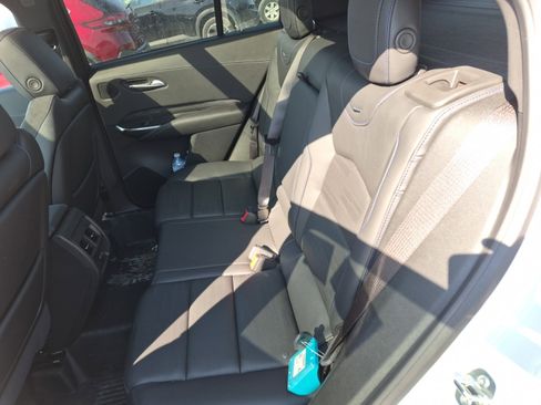 Used 2024 Cadillac XT4 Sport image 9