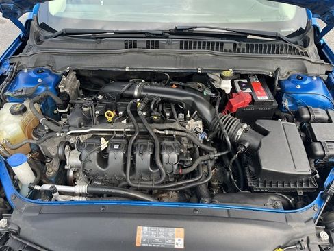 Used 2020 Ford Fusion SE AWD/4WD image 16