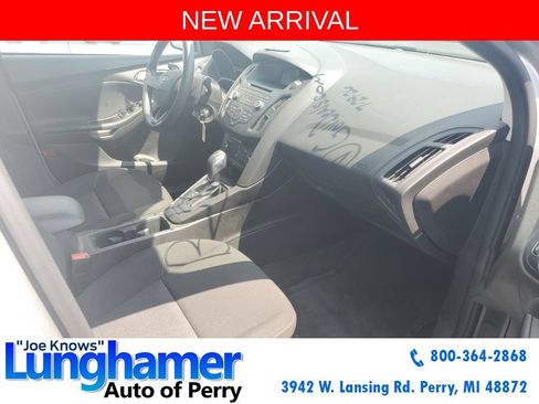 Used 2016 Ford Focus SE FWD image 9