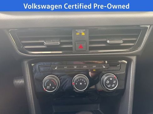 Certified 2023 Volkswagen Taos SE w/ Panoramic Sunroof Package image 26