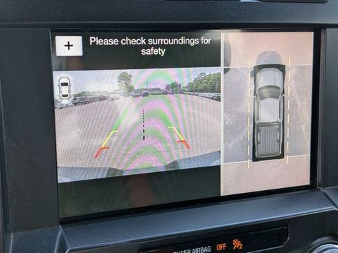 Used 2019 Ford F150 Lariat w/ Equipment Group 502A Luxury AWD/4WD image 21
