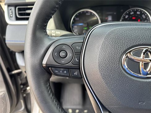 Used 2022 Toyota RAV4 SE w/ Convenience Package AWD/4WD image 21