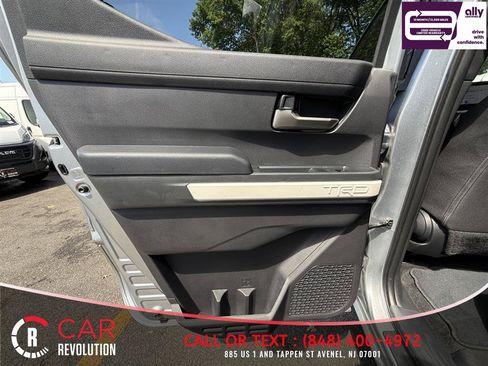 Used 2024 Toyota Tacoma TRD Off-Road AWD/4WD image 28