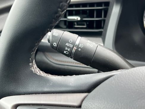 Used 2023 GMC Acadia AT4 w/ Technology Package image 37