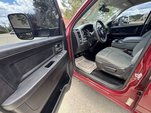 Used 2014 RAM 1500 Express AWD/4WD image 9