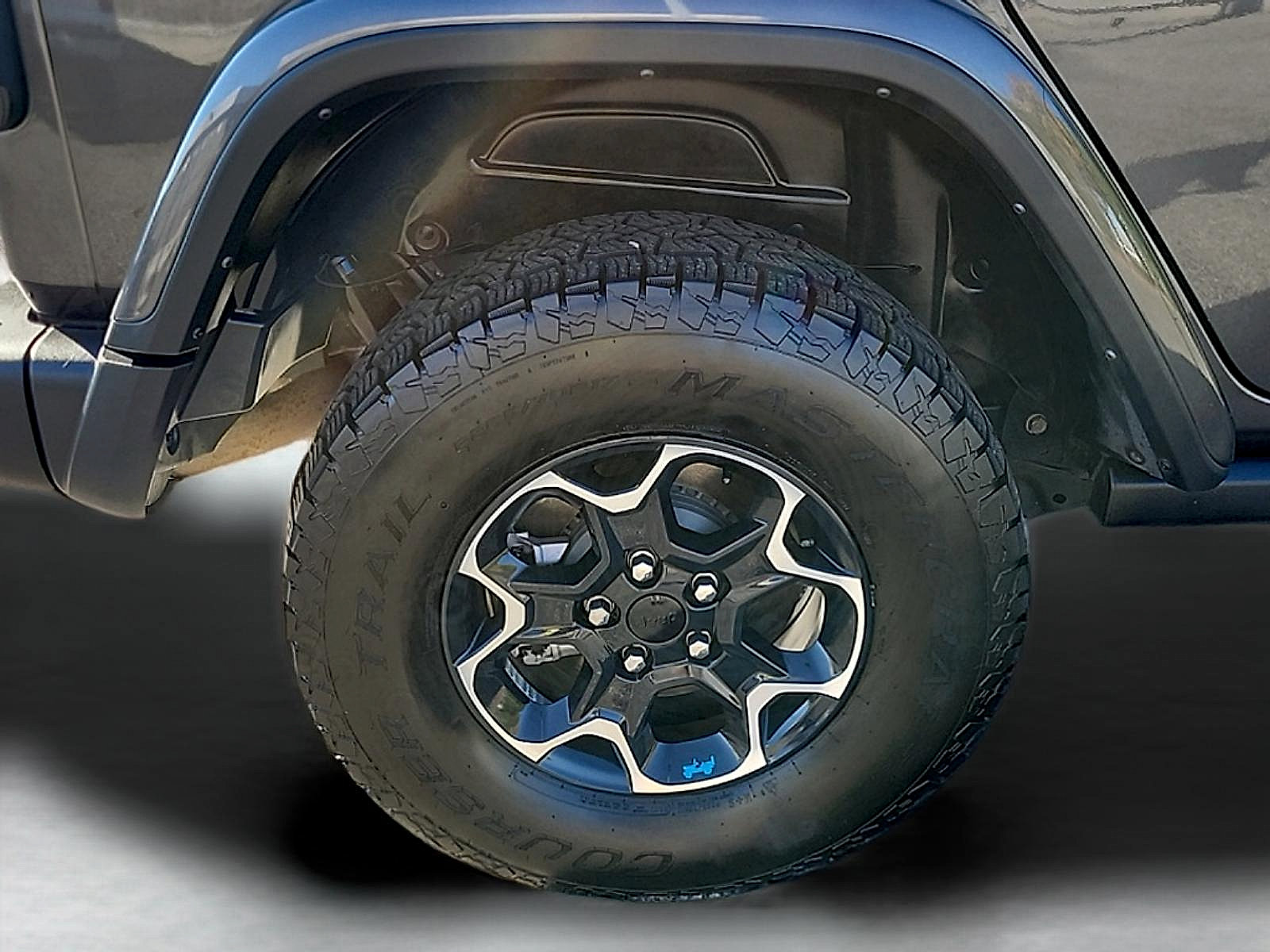 Used 2023 Jeep Wrangler Unlimited Rubicon 4xe AWD/4WD image 9