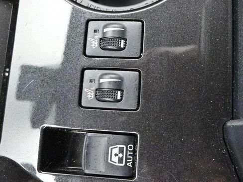 Used 2023 Toyota 4Runner 40th Anniversary SE AWD/4WD image 29