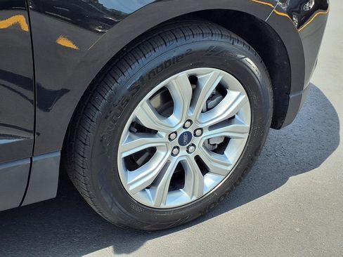 Used 2021 Ford Edge Titanium AWD/4WD image 28