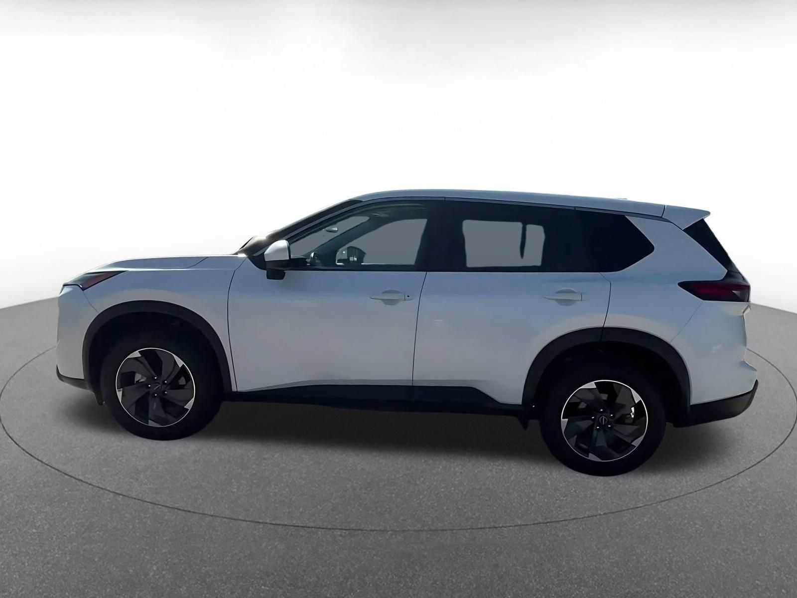 Used 2025 Nissan Rogue SV AWD/4WD image 8