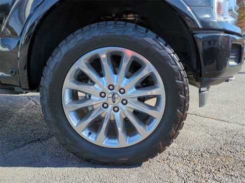 Used 2020 Ford F150 Limited image 10
