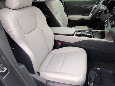 Used 2024 Lexus RX 350 Premium image 23