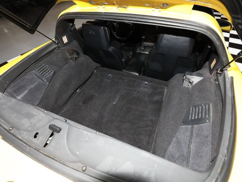 Used 1990 Chevrolet Corvette ZR-1 RWD image 4