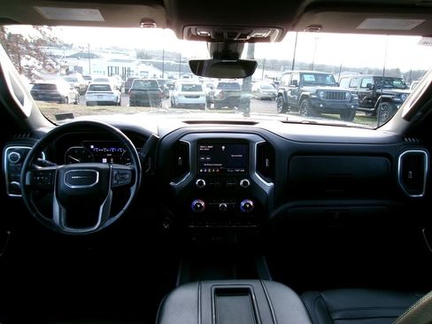 Used 2020 GMC Sierra 2500 Denali w/ Denali Ultimate Package image 14