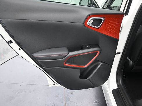 Certified 2023 Kia Soul GT-Line w/ GT-Line Technology Package FWD image 16