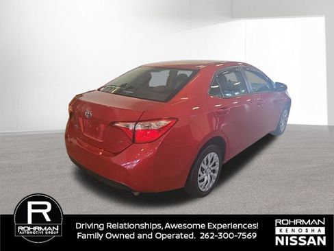 Used 2017 Toyota Corolla LE FWD image 5