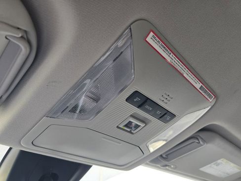 Used 2022 Toyota RAV4 XLE image 23