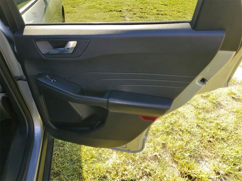 Used 2023 Ford Escape ST-Line image 33