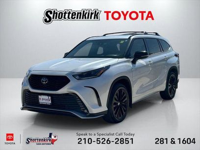 Certified 2024 Toyota Highlander XSE
