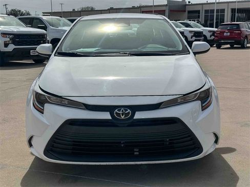Certified 2024 Toyota Corolla LE image 8