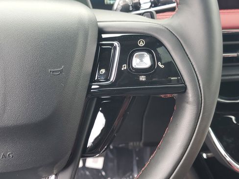 New 2025 Lincoln Corsair Reserve w/ Equipment Group 202A image 18