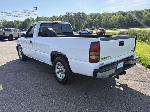 Used 2007 GMC Sierra 1500 W/T RWD image 3