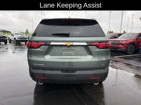 Used 2023 Chevrolet Traverse LT FWD image 4