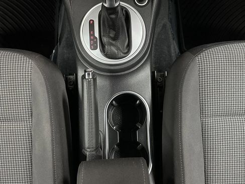 Used 2018 Volkswagen Beetle 2.0T S image 25