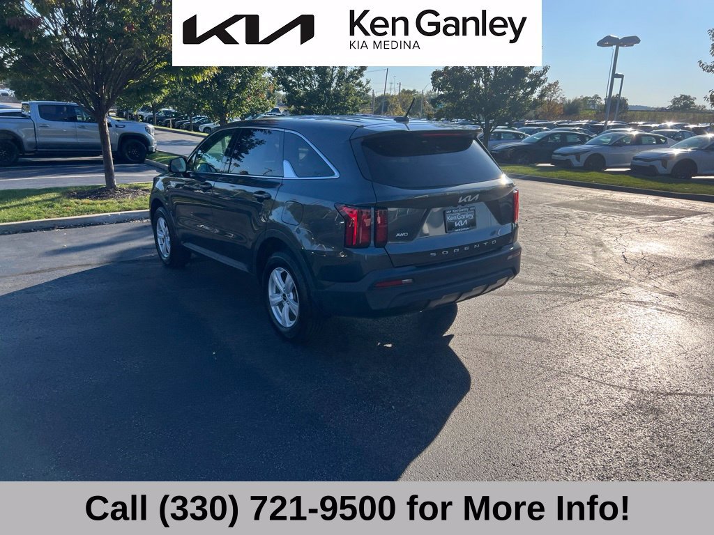 Certified 2022 Kia Sorento LX AWD/4WD image 15