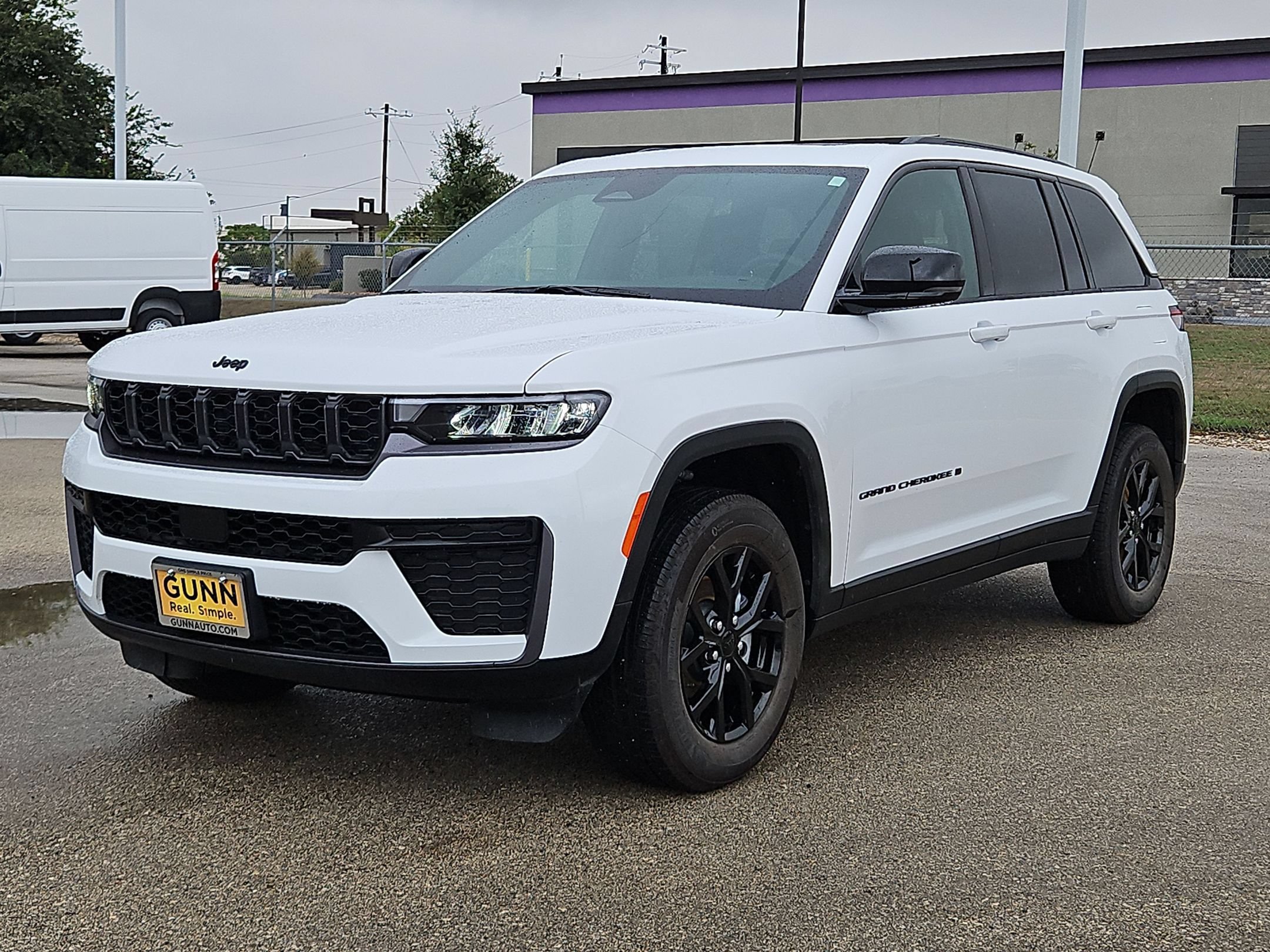 New 2026 Jeep Grand Cherokee Altitude RWD image 7