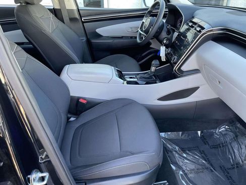 Used 2024 Hyundai Tucson SE image 45