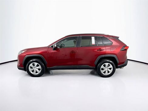 Used 2019 Toyota RAV4 LE FWD image 12