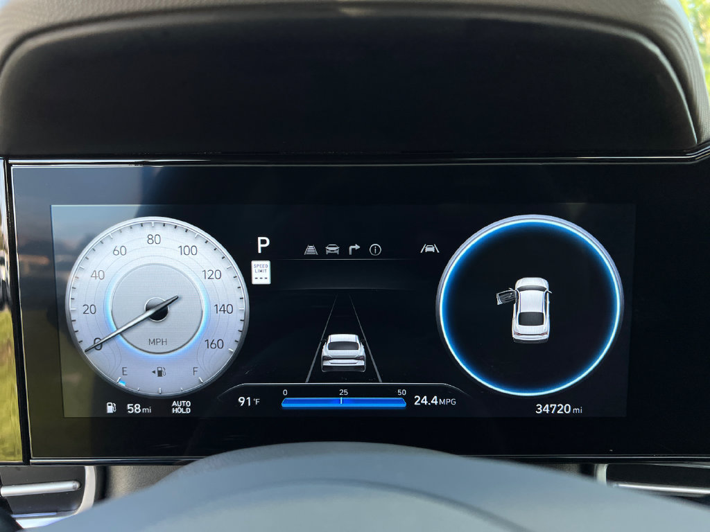 Certified 2025 Hyundai Elantra SEL FWD image 21