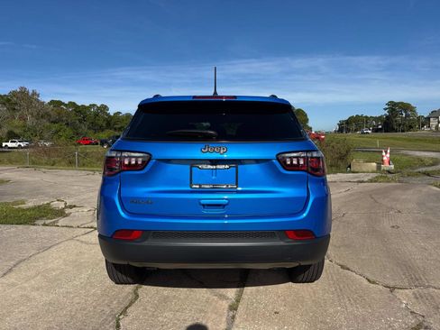 New 2026 Jeep Compass Latitude image 4