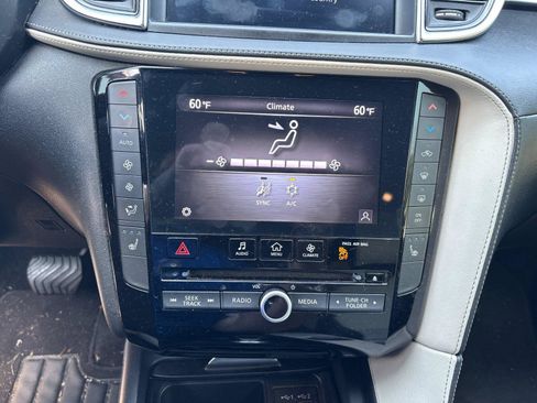 Used 2023 INFINITI QX55 Luxe w/ Cargo Package AWD/4WD image 27