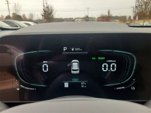 New 2025 Kia Niro EX Touring image 26