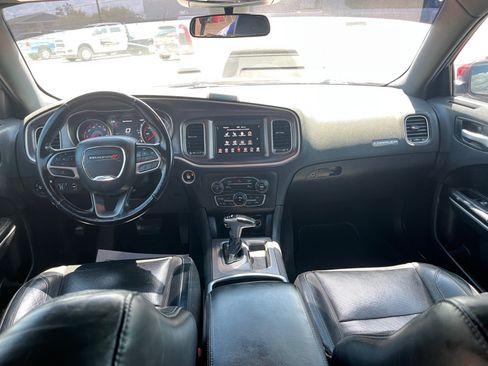 Used 2020 Dodge Charger SXT w/ Leather Interior Group RWD image 33