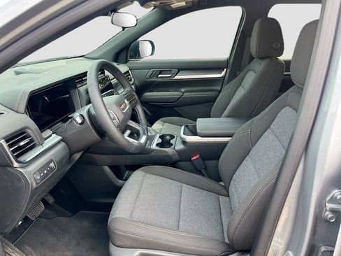Used 2026 GMC Terrain Elevation w/ Black Edition FWD image 22