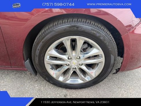Used 2016 Chevrolet Malibu LT FWD image 11