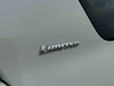 Used 2023 Toyota 4Runner Limited image 9