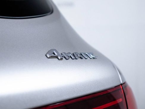 Used 2022 Mercedes-Benz GLC 300 4MATIC image 12