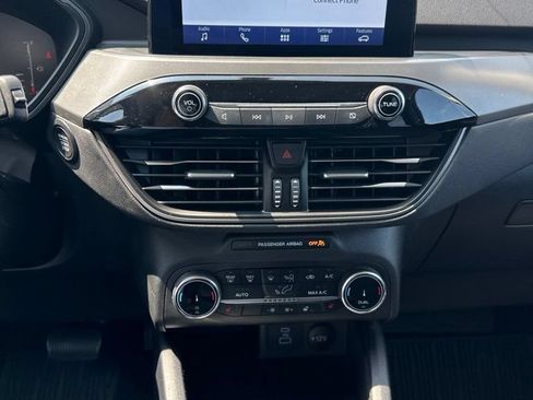 Used 2023 Ford Escape Active AWD/4WD image 6