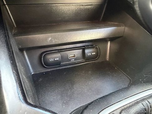 Used 2021 Kia Soul S image 27