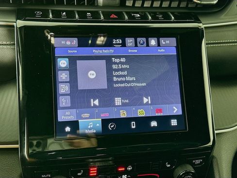 Certified 2023 Jeep Grand Cherokee Altitude image 24