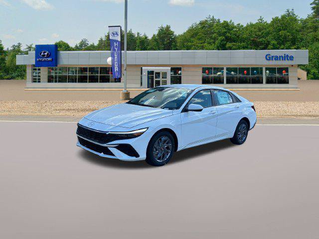 New 2026 Hyundai Elantra Hybrid FWD image 2