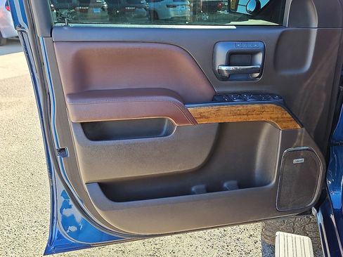 Used 2018 Chevrolet Silverado 1500 High Country image 13