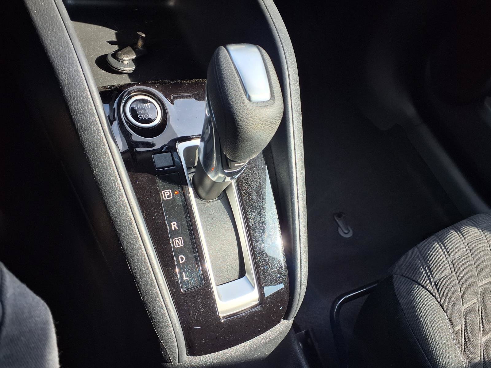 Used 2021 Nissan Kicks S FWD image 12