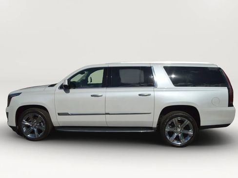 Used 2016 Cadillac Escalade ESV Luxury AWD/4WD image 6